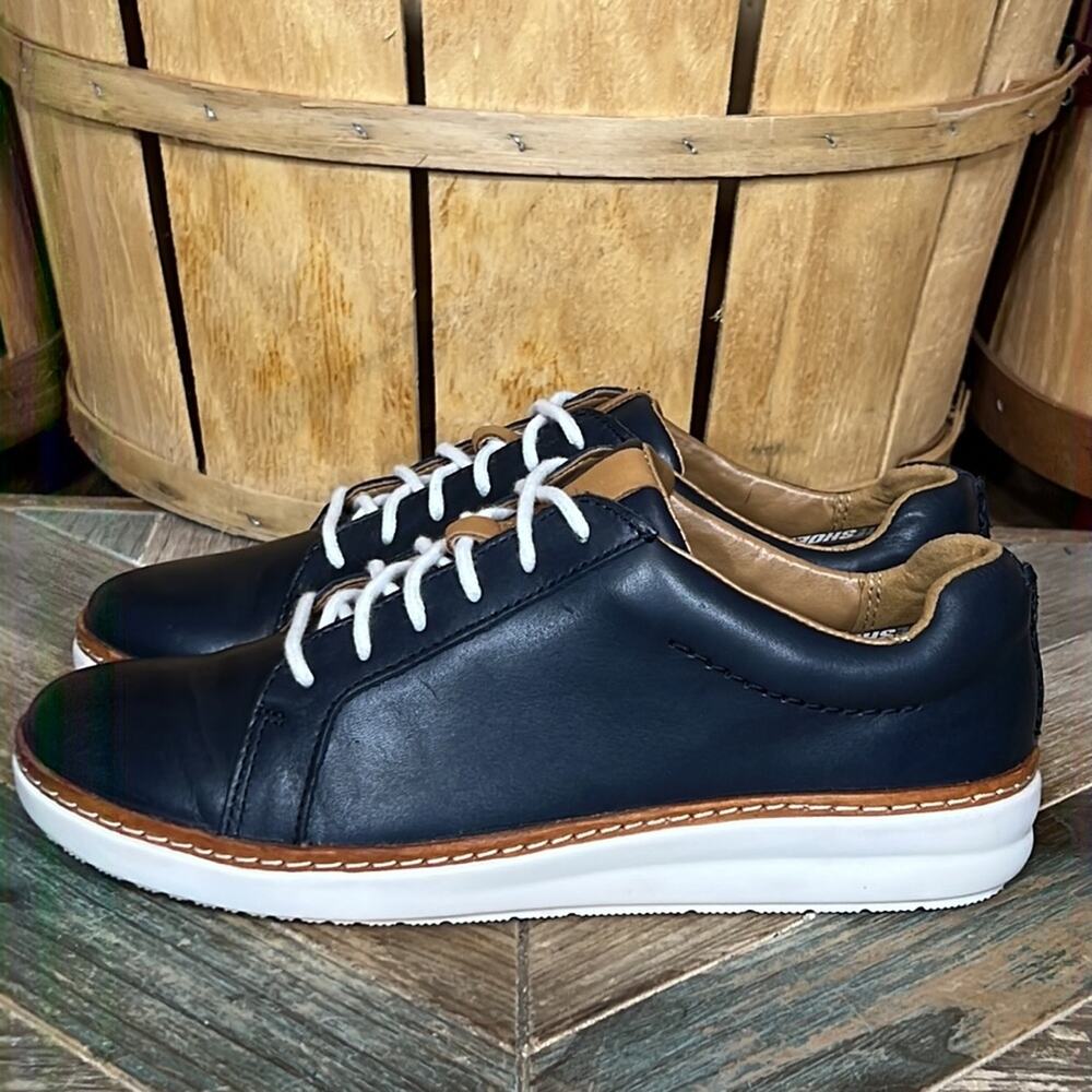Clarks Unstructured Amberlee Rosa Low Top Navy Leather Comfort Sneakers Womens 7 - Picture 2 of 11